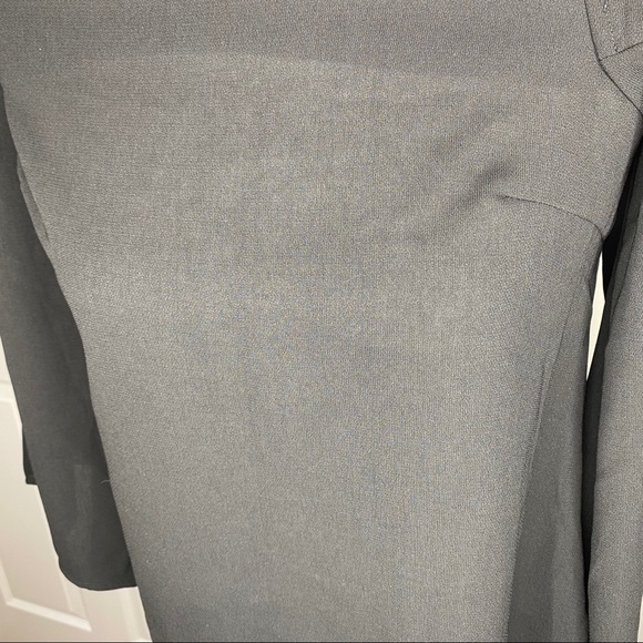 🔥SOLD🔥 Essue Off Shoulder Top Black Size Small - Picture 3 of 16